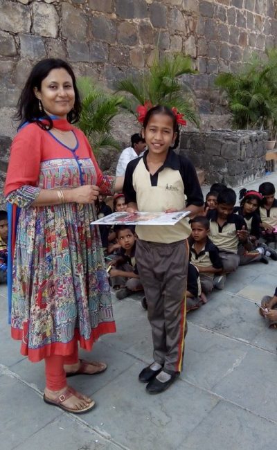 Awarding children | Samridhdhi Trust